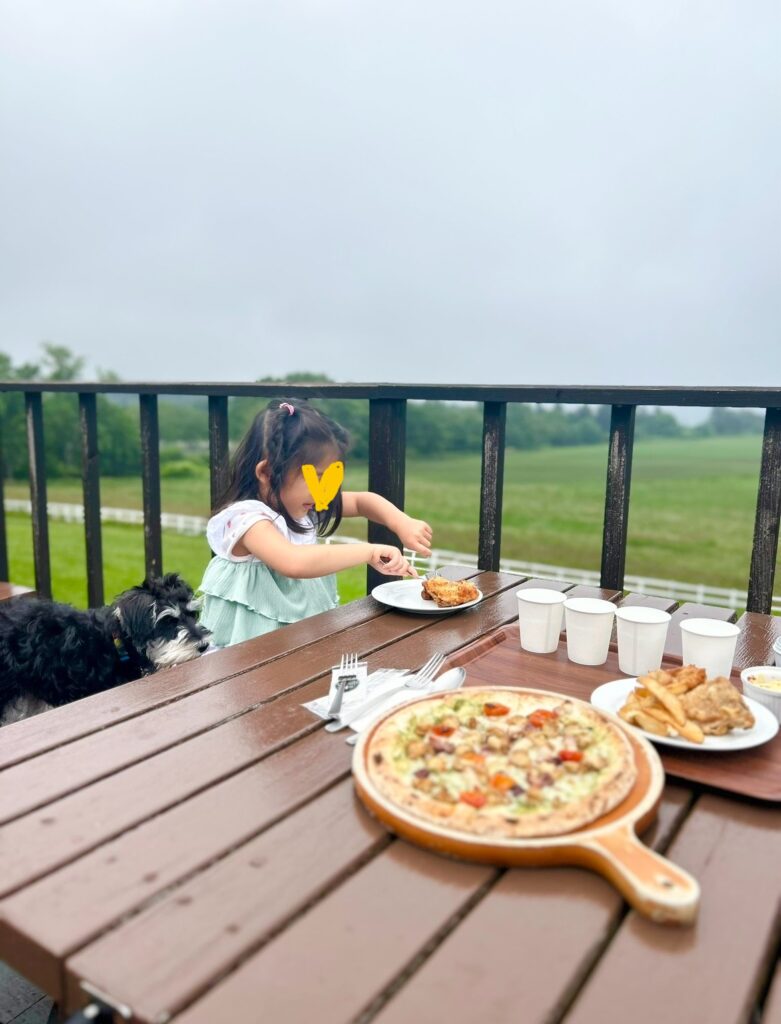 ハーベスター八雲のテラス席は愛犬と一緒に楽しめる